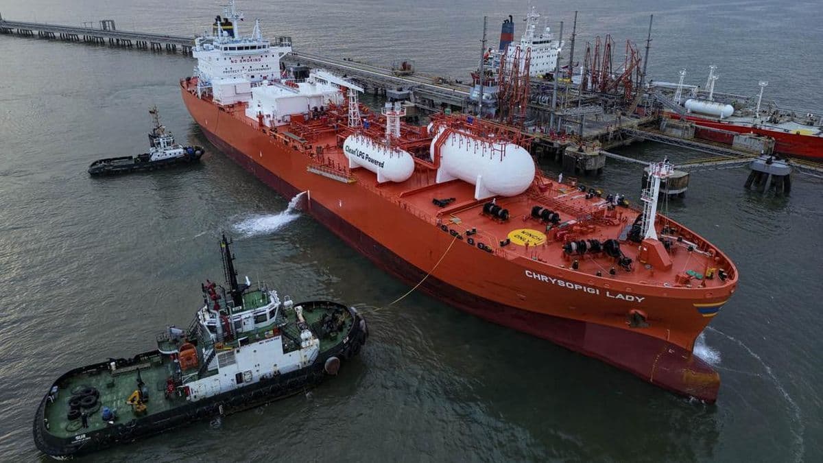 Ekspor Minyak Venezuela Melesat 60 Persen usai Trump Kuasai Kilang