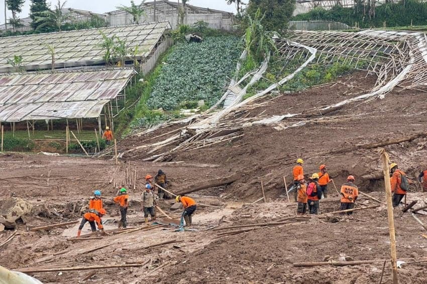 Update Longsor Cisarua: 70 Kantong Jenazah Dievakuasi, 10 Jenazah Dievakuasi, 10 Masih Dicari